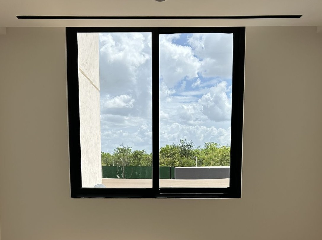 Reflecta Glide sliding window series
